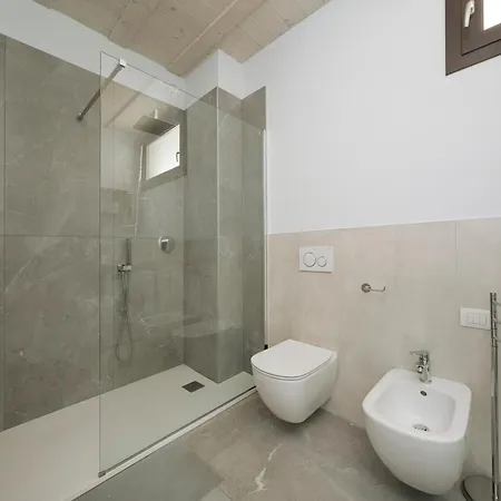 Tra Muretto E Budello Con Posto Auto Apartamento *